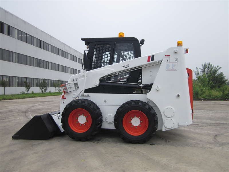  minicargador con motor de 4 cilindros