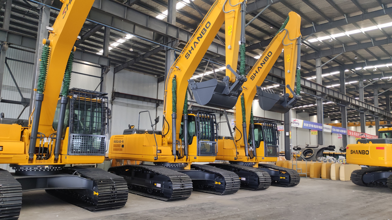 SH240-8 Excavadora mediana