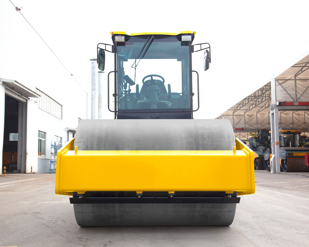  compactador de mantenimiento municipal